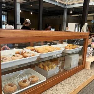 【兵庫・淡路島】コーヒーとワインの専門店！できたてドーナツも最高♡