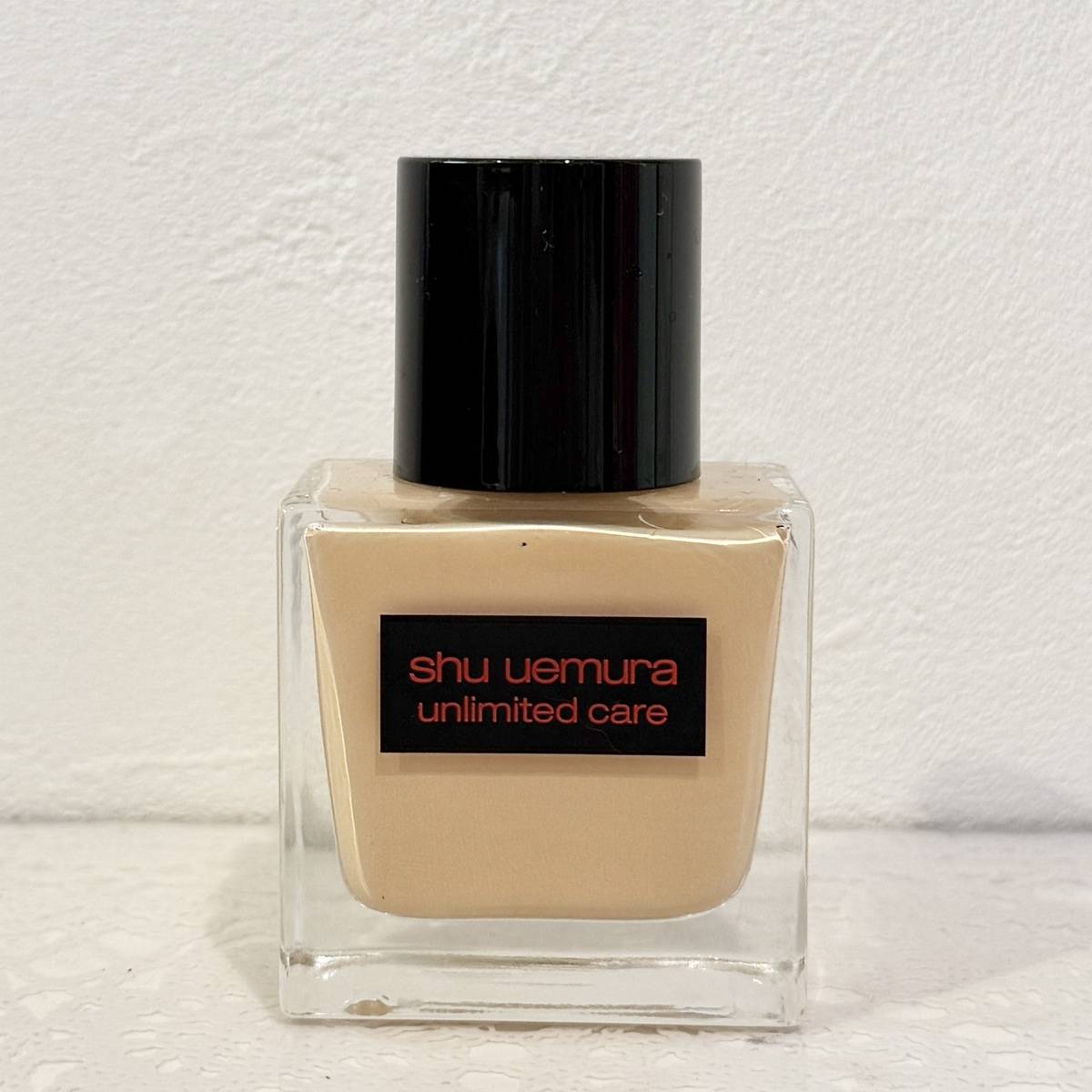 アンリミテッド ケア ツヤ セラム ファンデーション　
