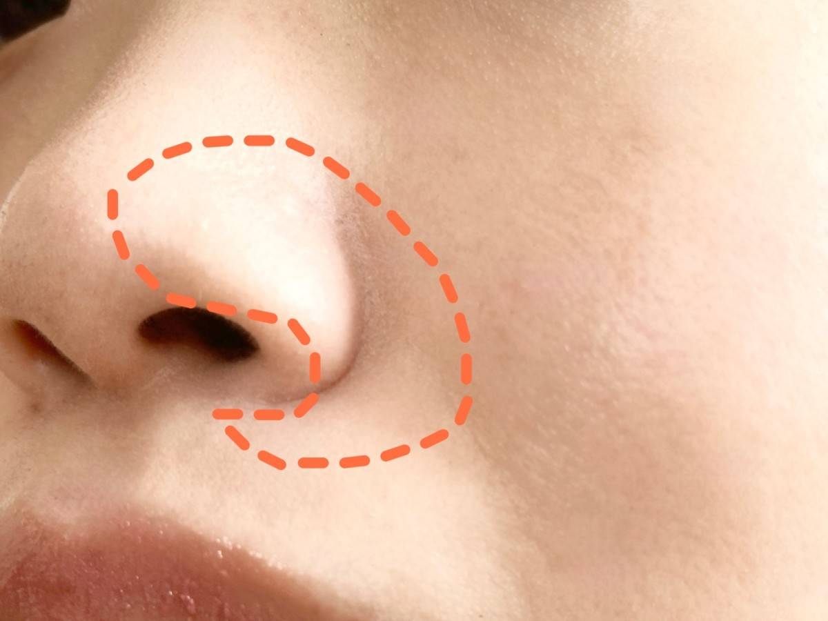 muice　スポットメンテパウダー　使い方②小鼻まわり