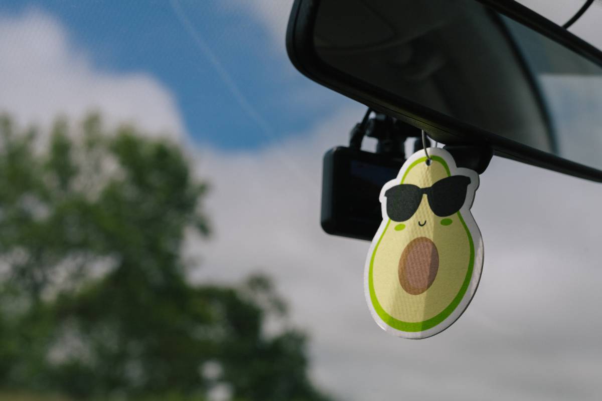 車　魔除け　消臭剤