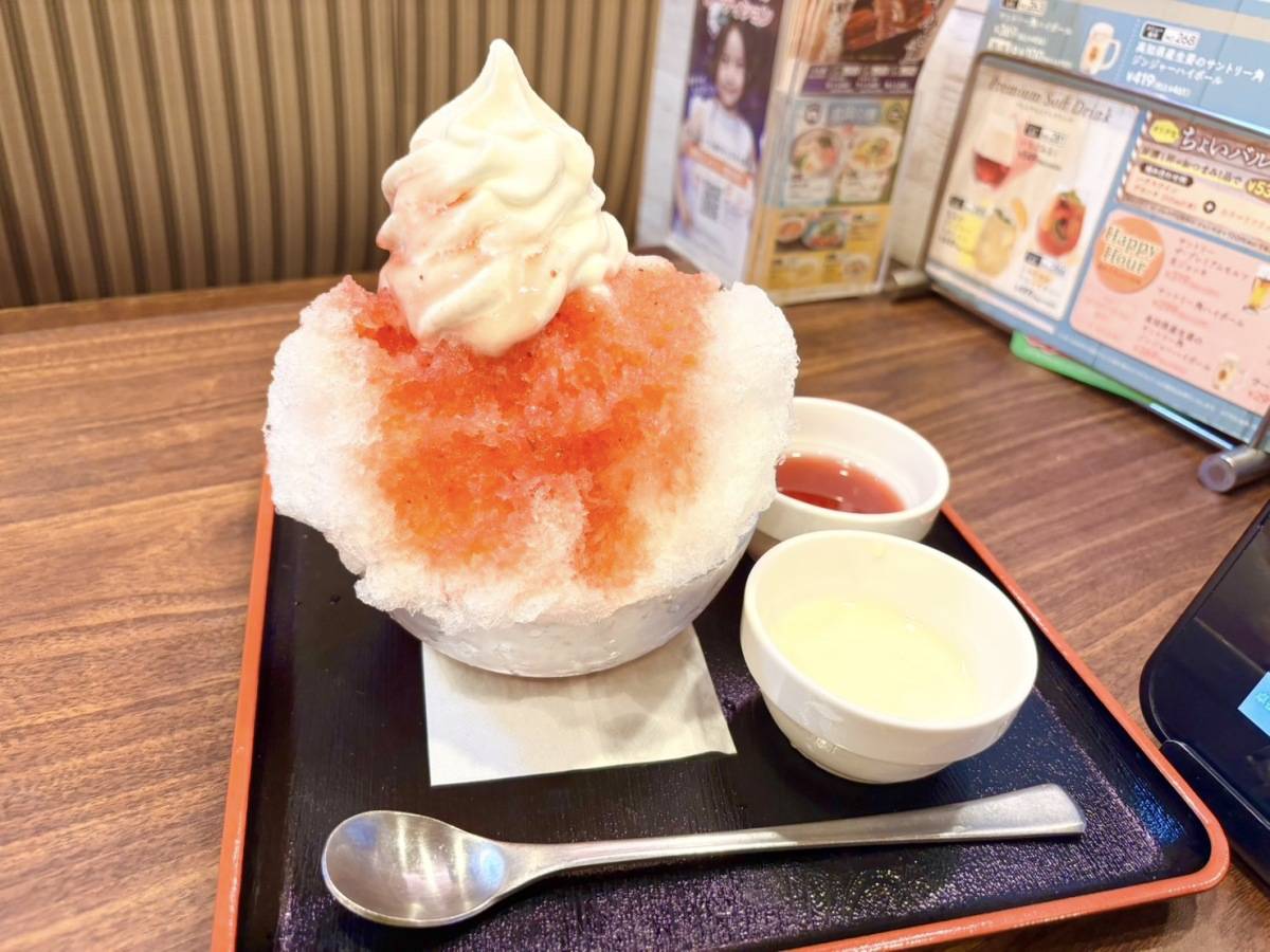いちごと練乳のかき氷ソフト