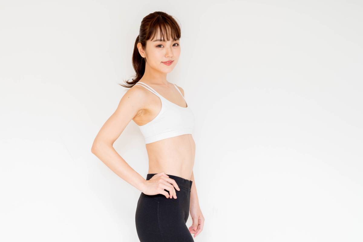 スタイル抜群な骨格ナチュラルの女性