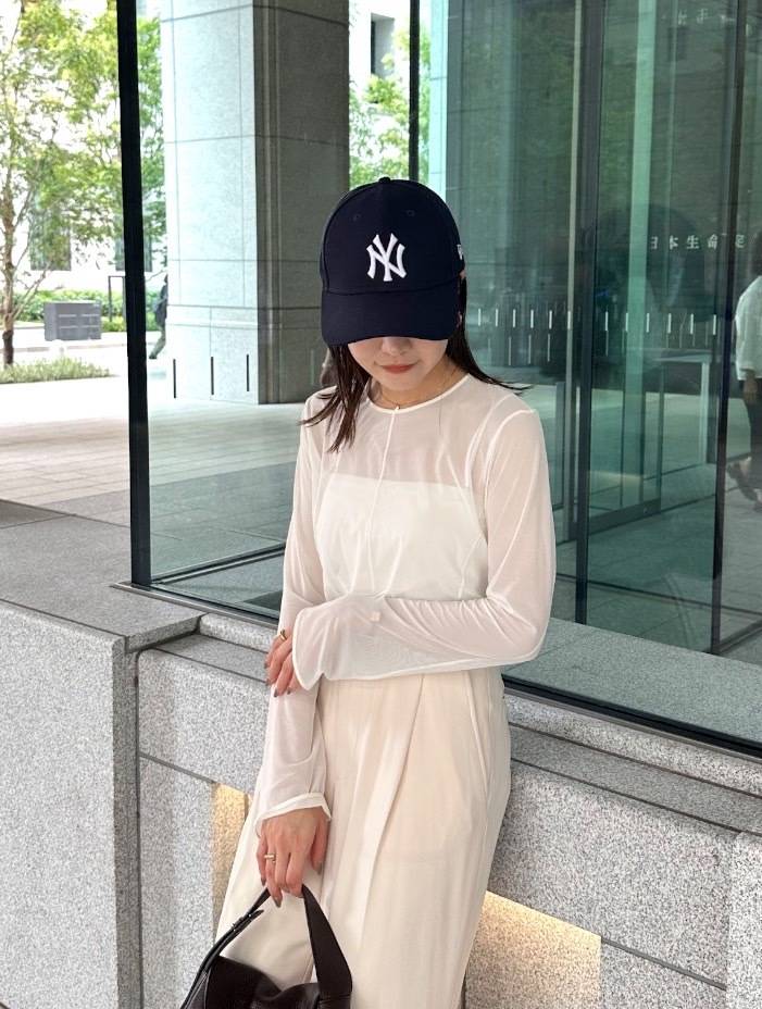 ネイビーのニューエラキャップ