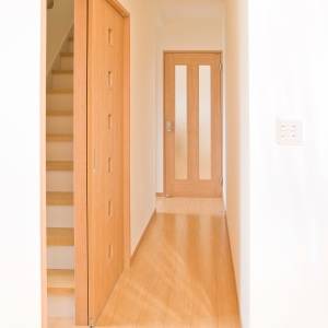 実は風水的に大正解だった！？廊下に置くと魔除けになるアイテム5選