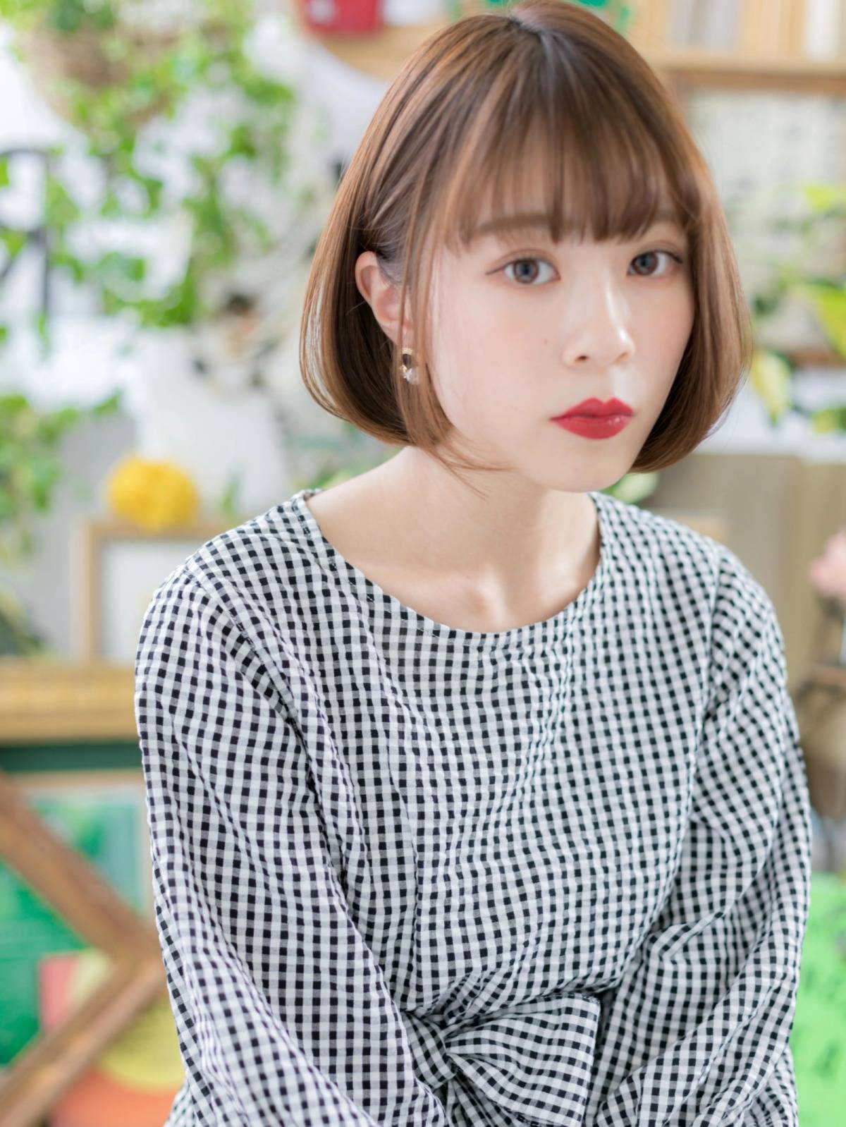 前下がりシルエットボブ