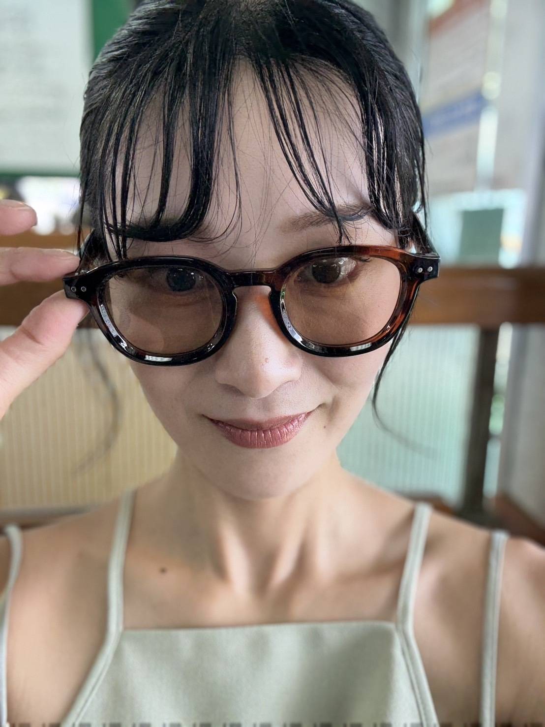 ユニクロサングラス「ウェリントン 37 ブラウン」