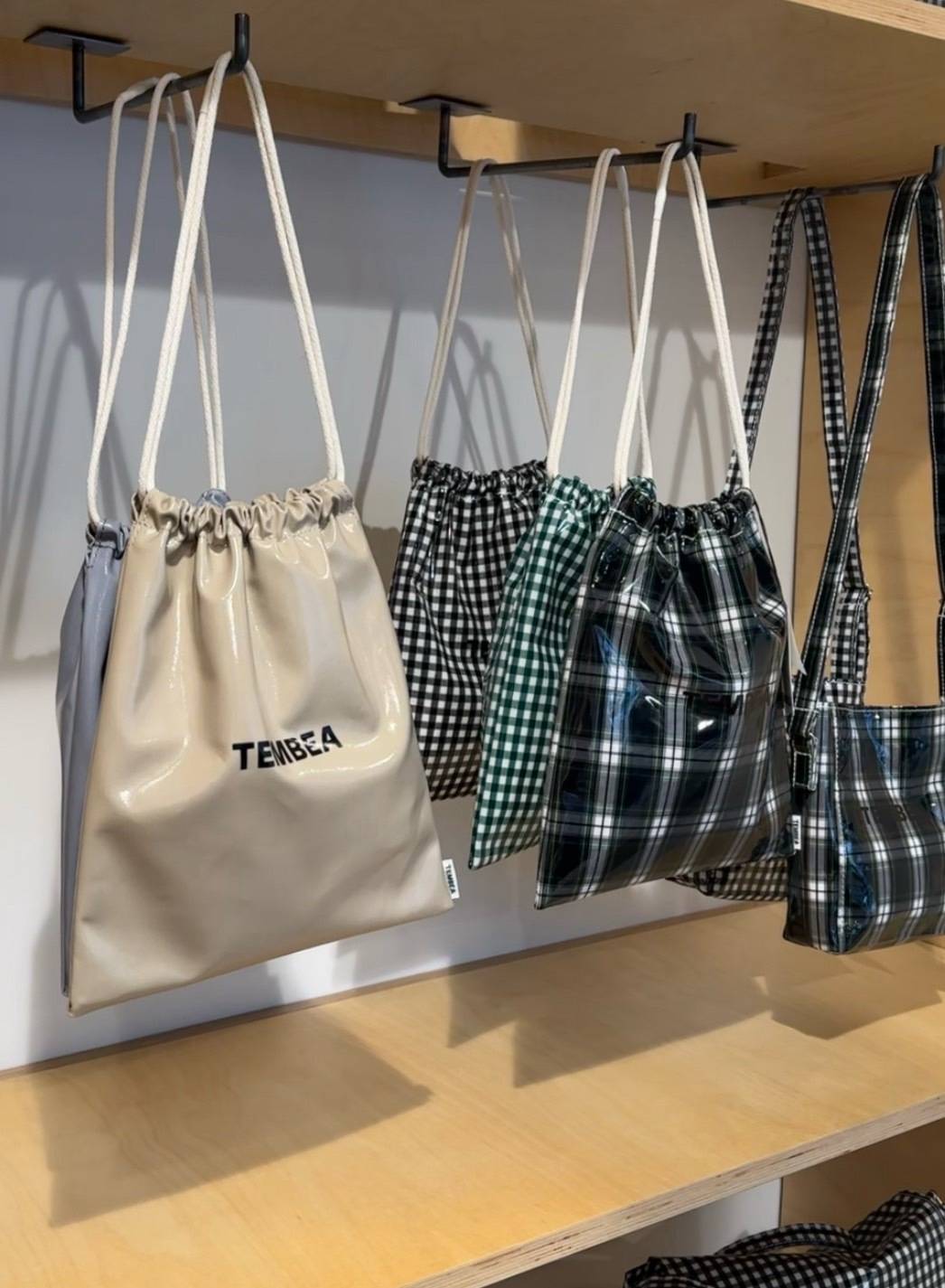 「TEMBEA KYOTO」のバッグ