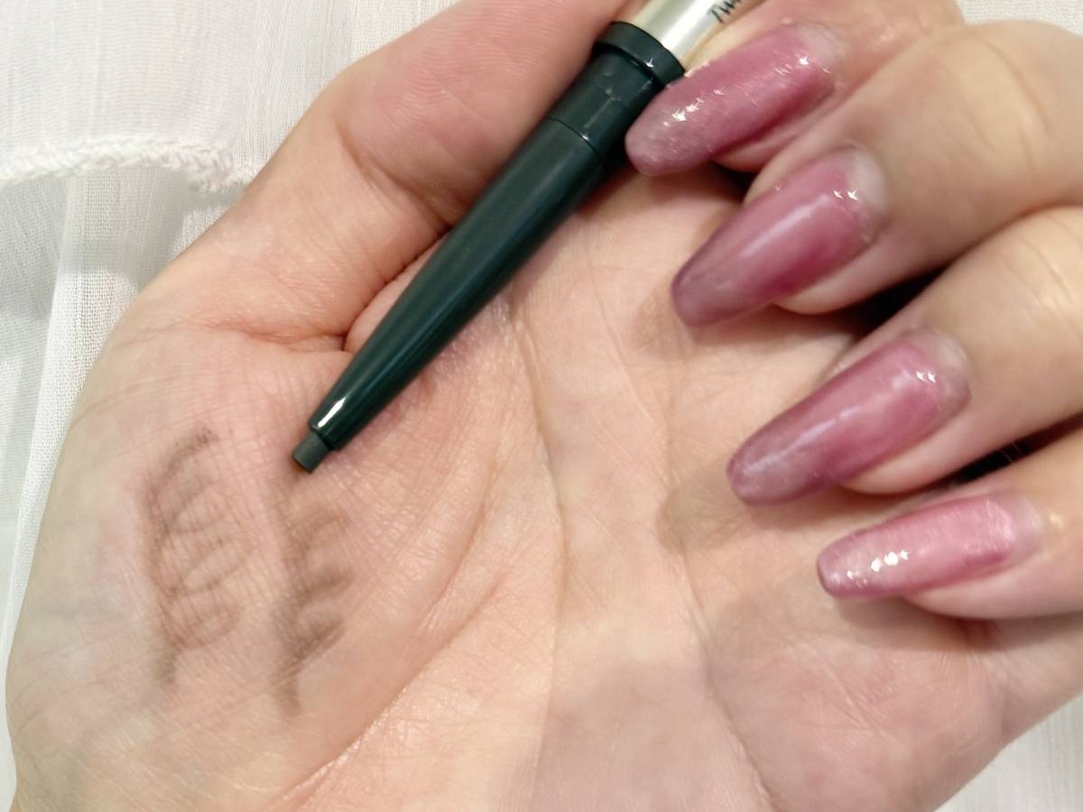 ブラシ付アイブロウ繰り出し06スウォッチ