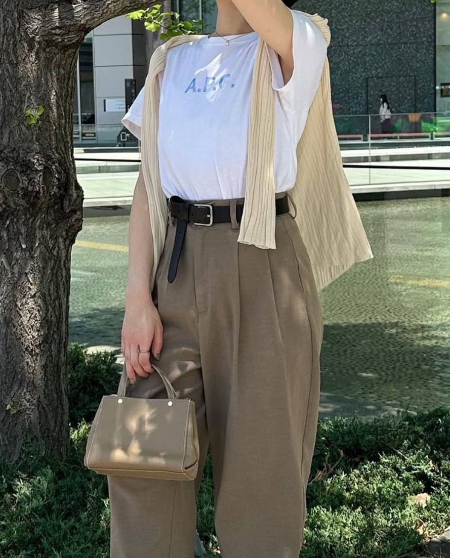 A.P.C.のホワイトTシャツ