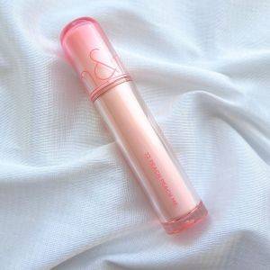 色持ちのよさに感動……。塗った瞬間垢抜ける大人気ブランドの「優秀リップ」