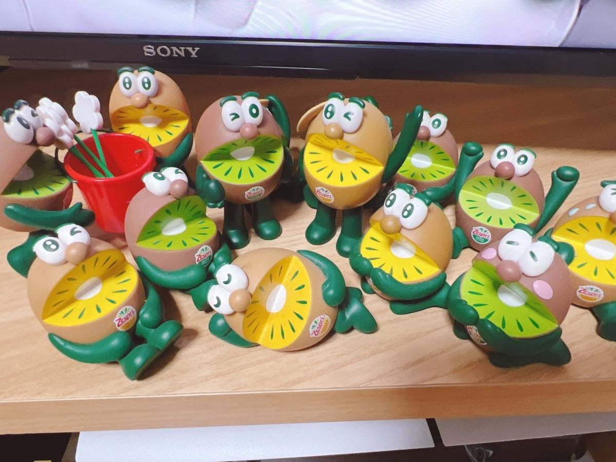 ゼスプリ キウイブラザーズフィギュア