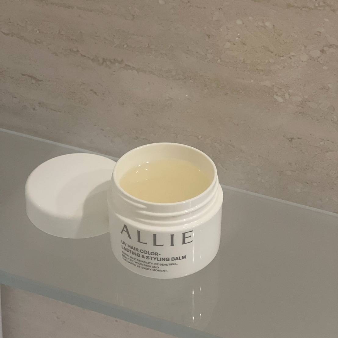 ALLIE(アリィー)のヘアバーム