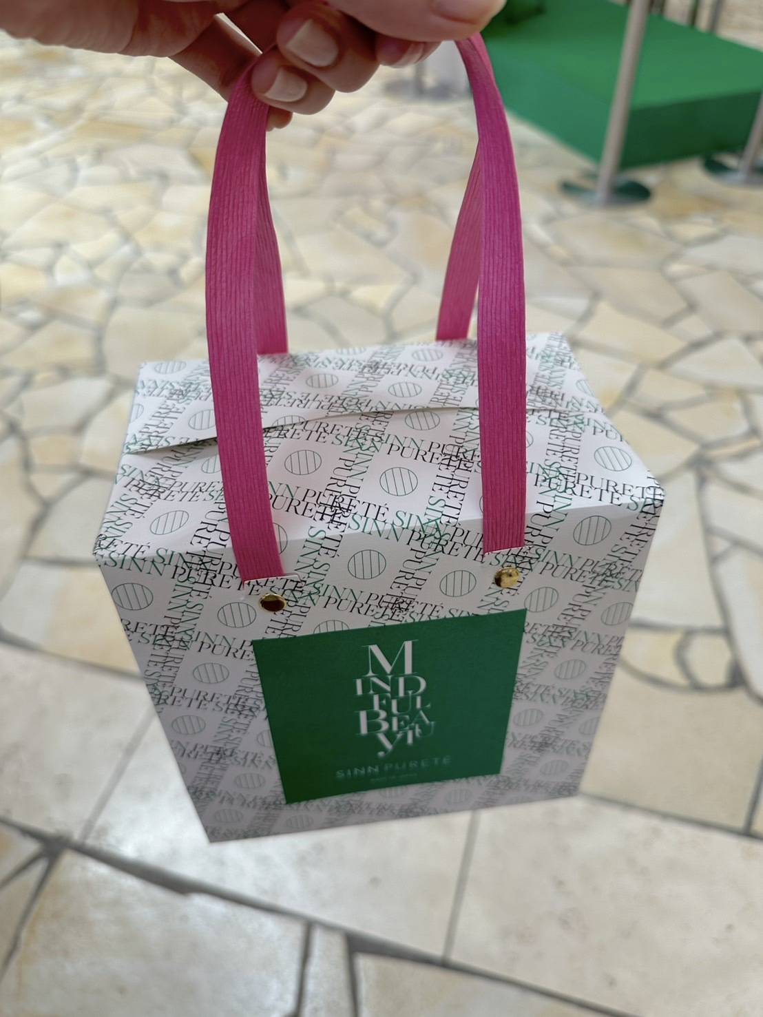 SINN PURETÉのショッパー