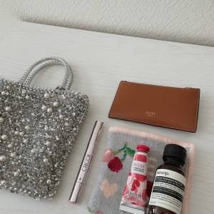 最近のお気に入りリップ♪ふっくら仕上がる「CHICOR(シコル)」をご紹介