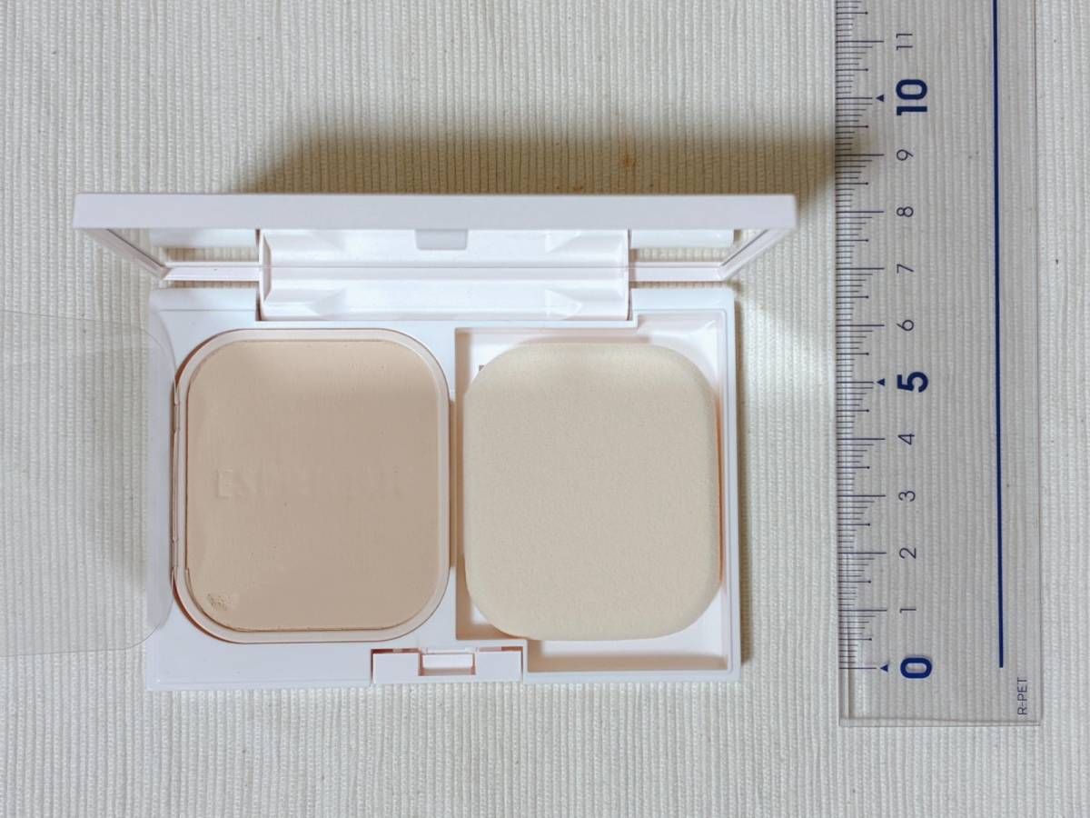 ESPRIQU エスプリーク メルティセラム グロウパウダー OC-405 オークル 本体 蓋開け 定規