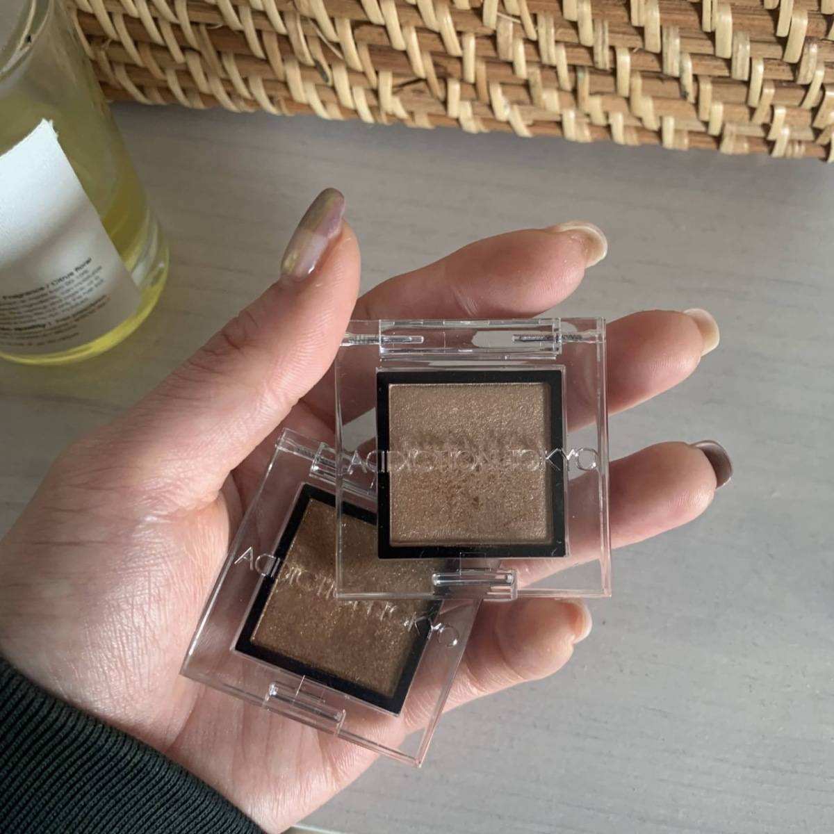 アディクション「ザ アイシャドウ スパークル」