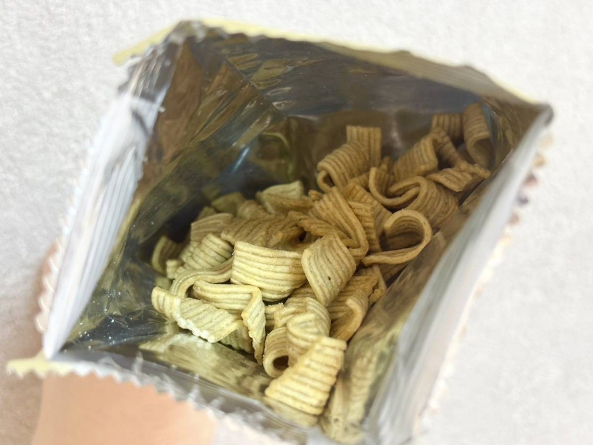 素材市場 いわしのスナック ほんのり生姜香る、甘辛醤油味