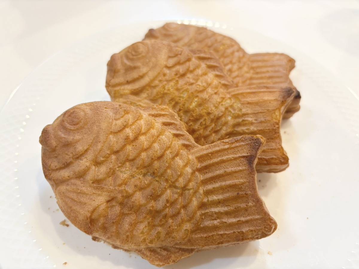 井村屋謹製 たい焼き(白つぶあん)