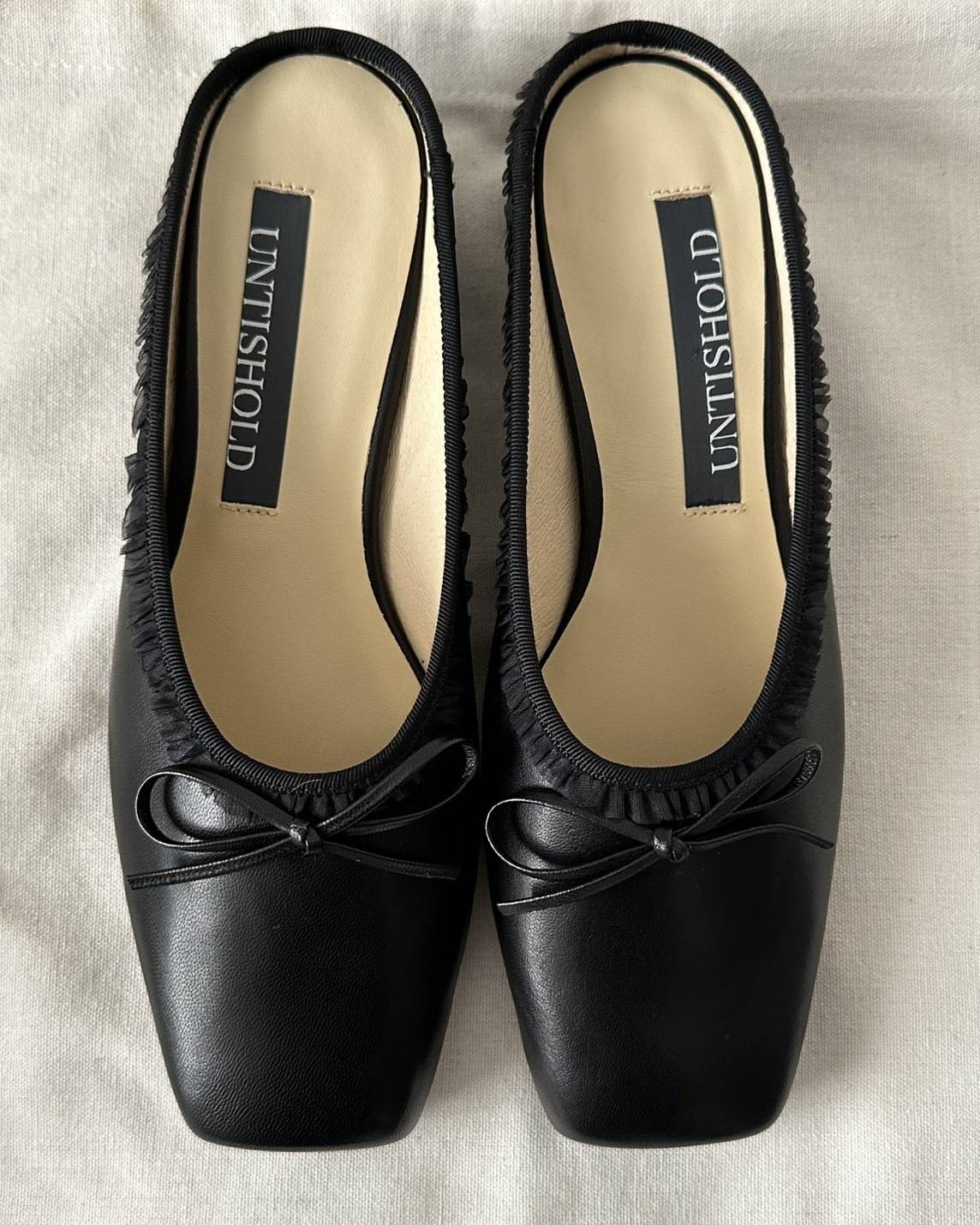 UNTISHOLDのスクエアミュール