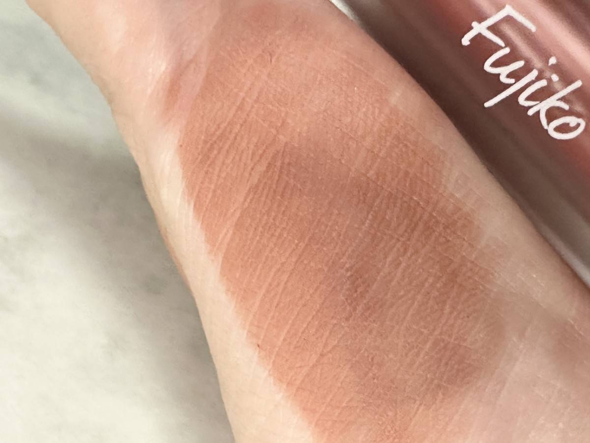 Fujiko　なりすましティント　02私のローズ　スウォッチ画像