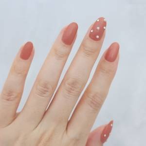 上品くすみカラーで垢抜ける。不器用さん向け「マットネイル」のやり方