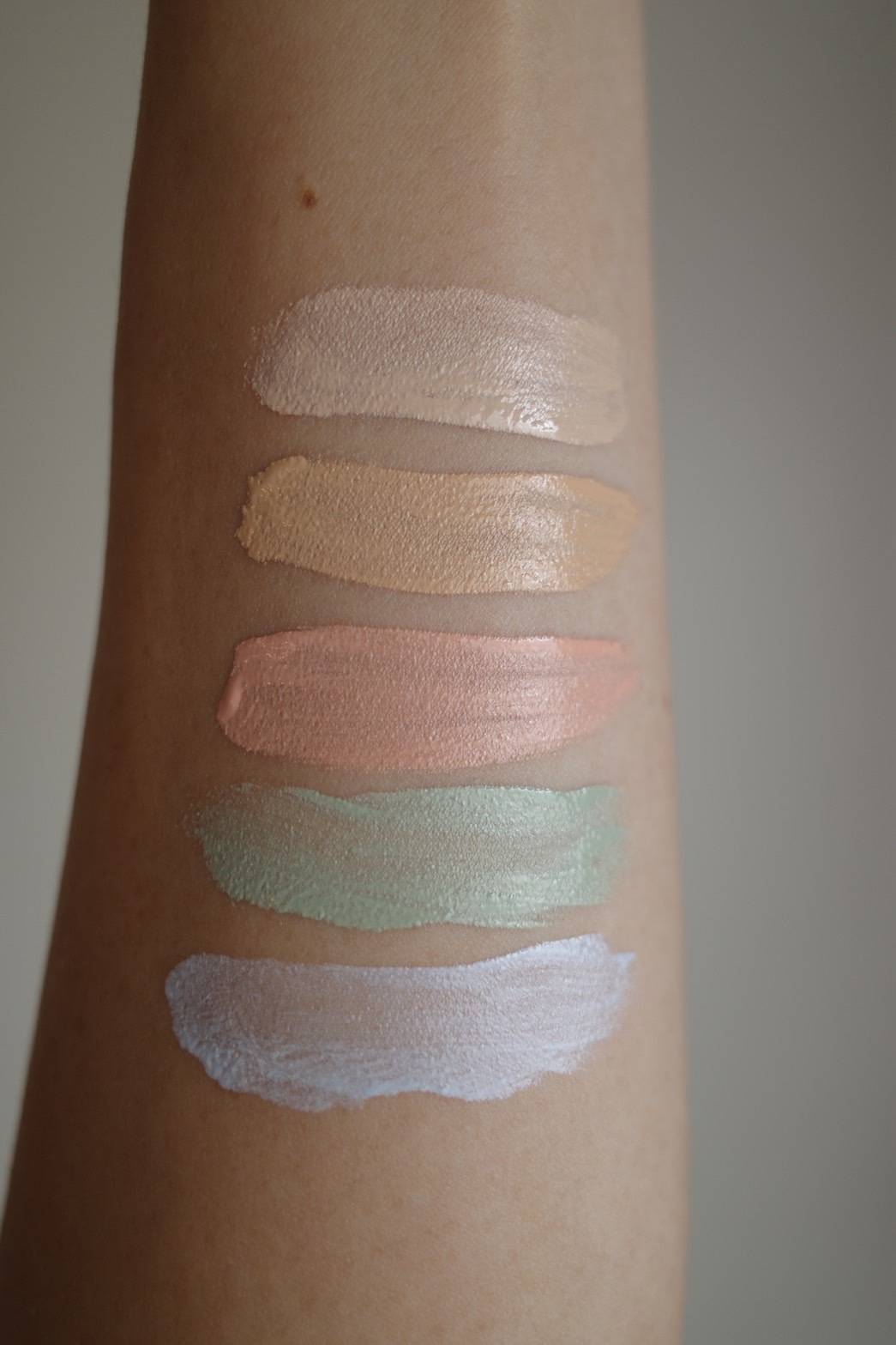 excel「エシリアル セラムコンシーラー」比較