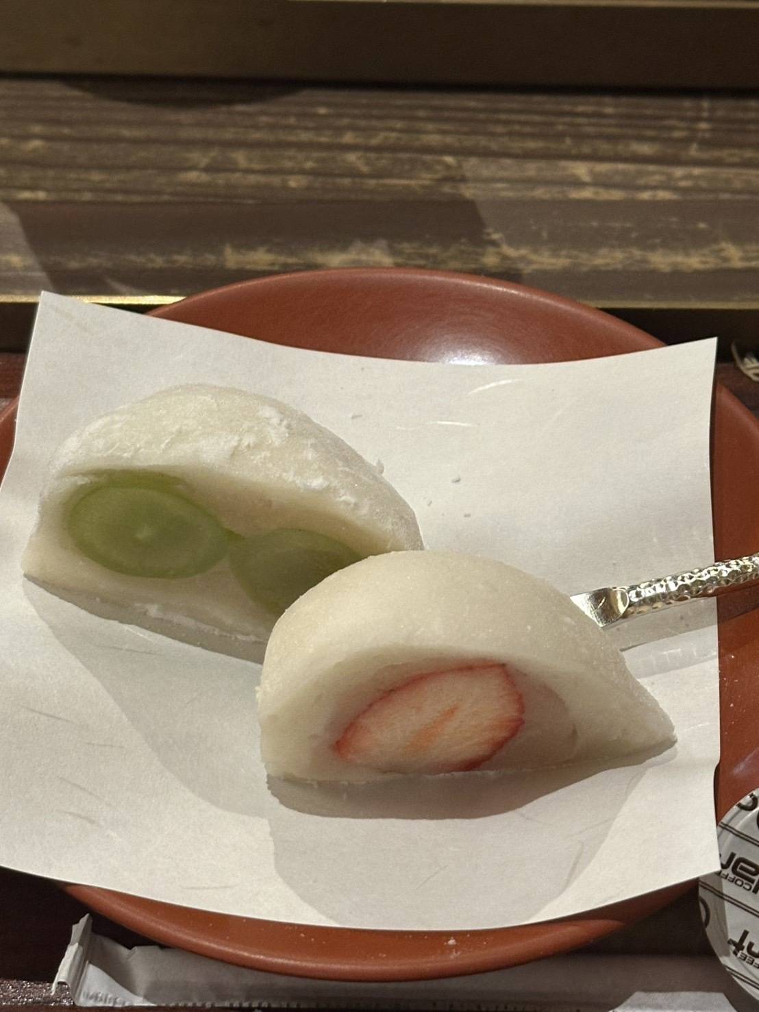 「菓舗 Kazu Nakashima」でいただくフルーツ大福