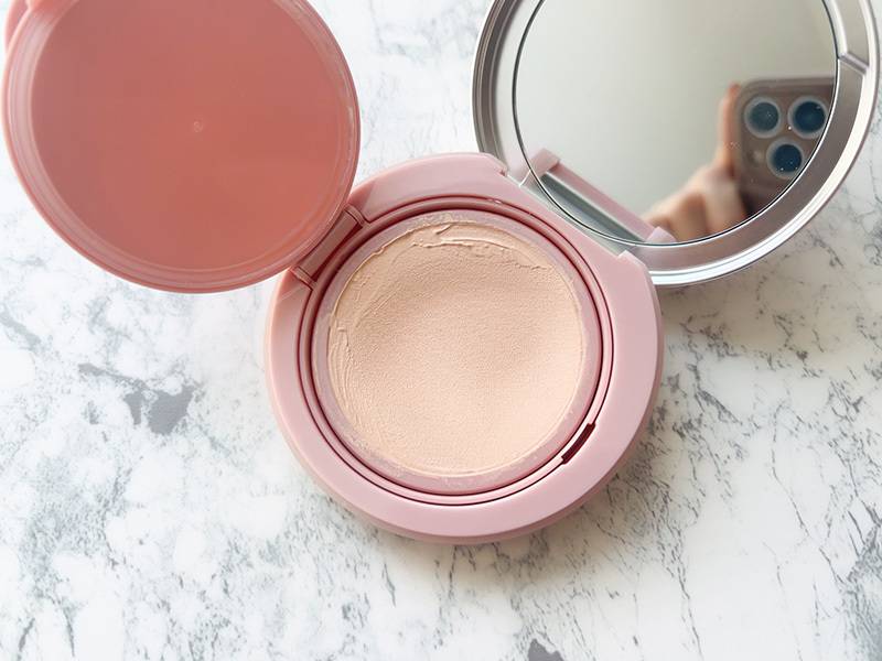 フィッティングメッシュクッションの中身