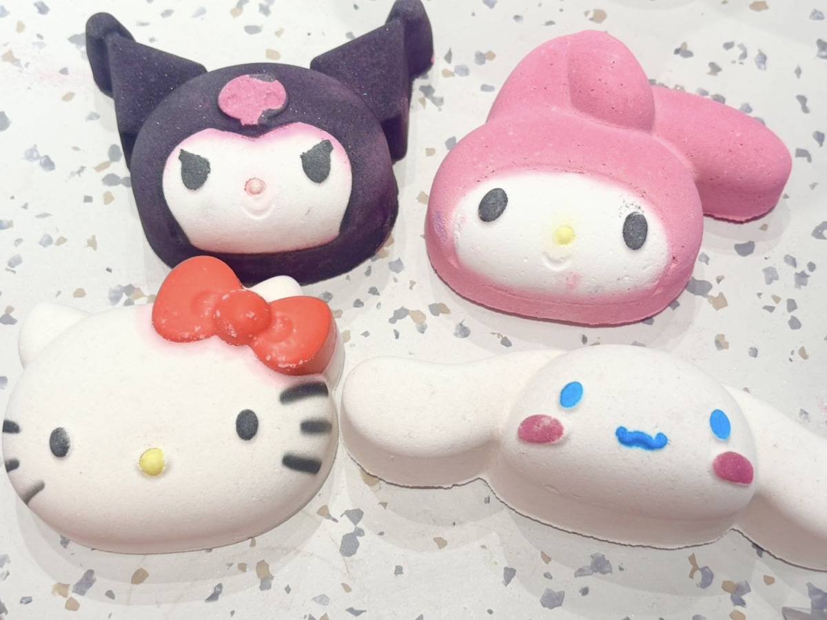 「LUSH×Hello Kitty And Friends」コラボバスボム