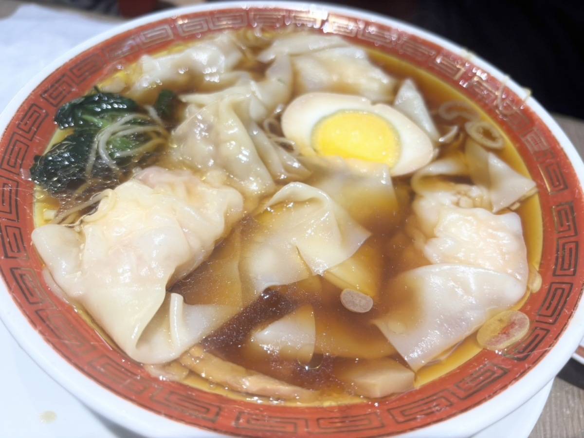 肉と海老の二種盛り雲呑麺