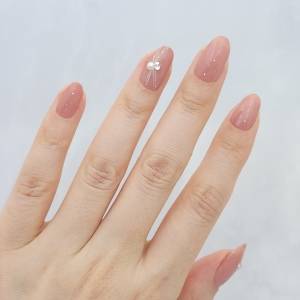 サロン級の垢抜けが叶うよ。不器用さん向け「水引風ネイル」のやり方