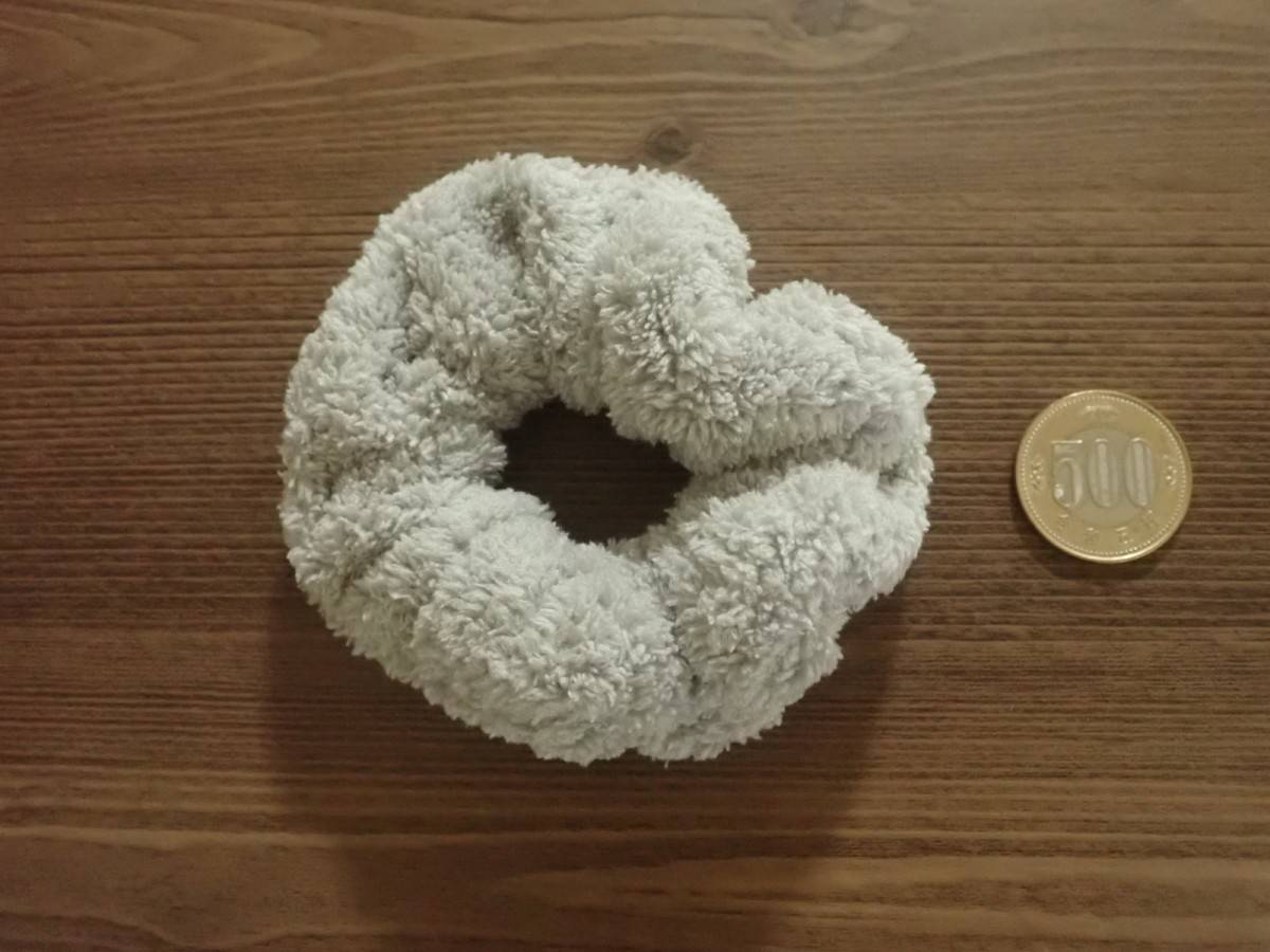 ダイソーの傘用シュシュ