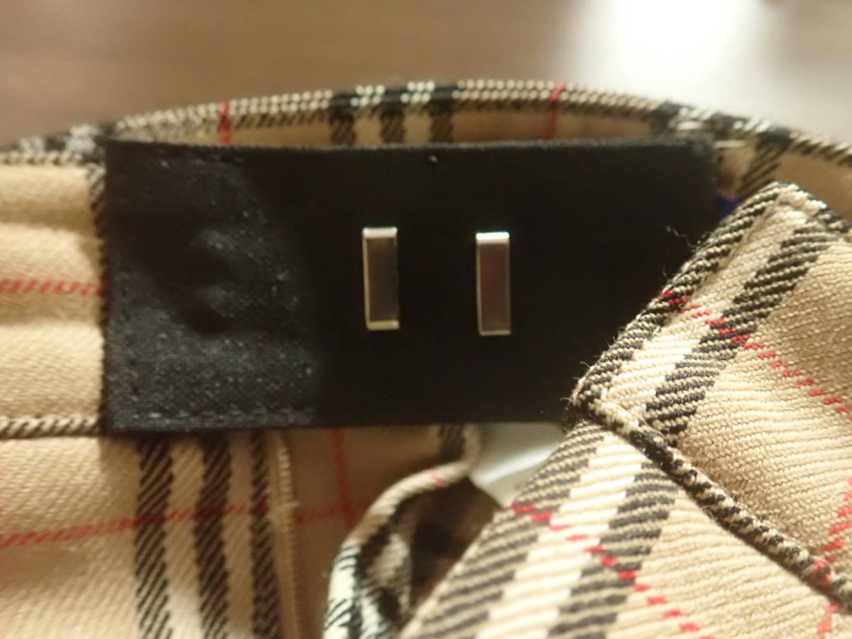 ダイソーのウエストアジャスター(ブラック、2個)