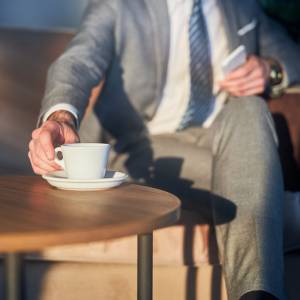 実はかなり危険です……。女性を不幸にする40代50代男性の特徴7つ