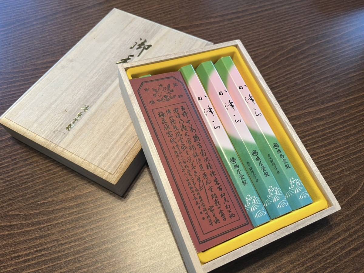 正しいお仏壇に線香をあげる本数と立て方とは?