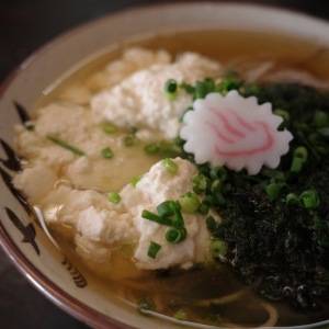 【京都】絶品！立ち食い蕎麦屋さん「すば」。シンプルに旨みが際立つ一杯に感動