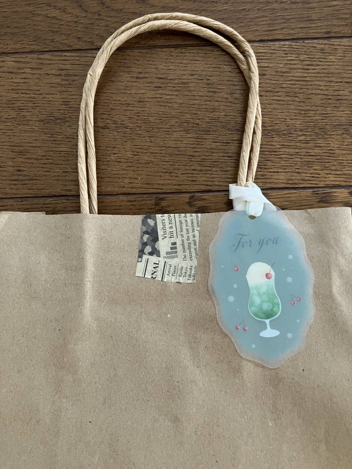 ダイソーのクリアギフトタグ(ひまわり、クリームソーダ、5枚)