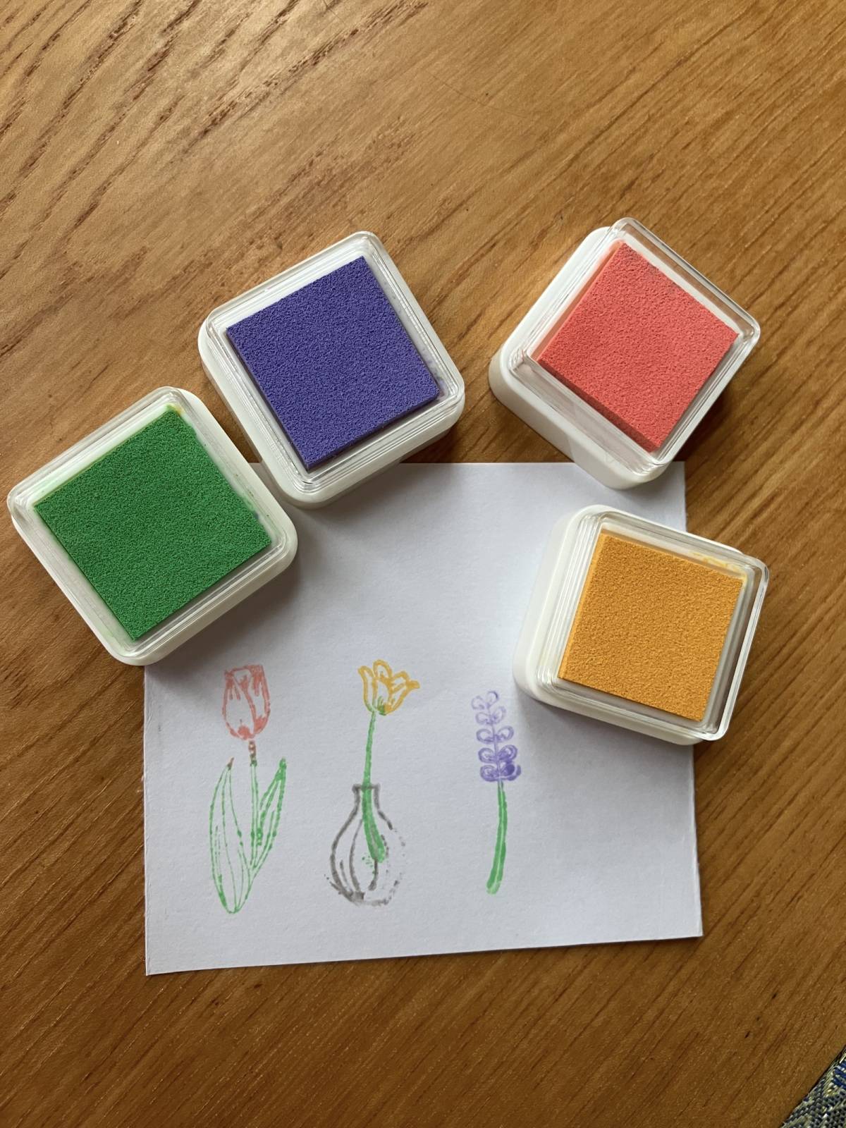 ダイソーのスタンプパッド(パステル、4色セット)