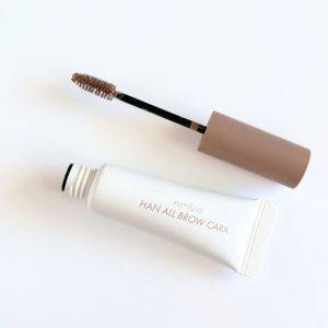 ひと塗りで垢抜けが叶う……。眉メイク苦手な人こそ使うべき「最強アイブロウ」