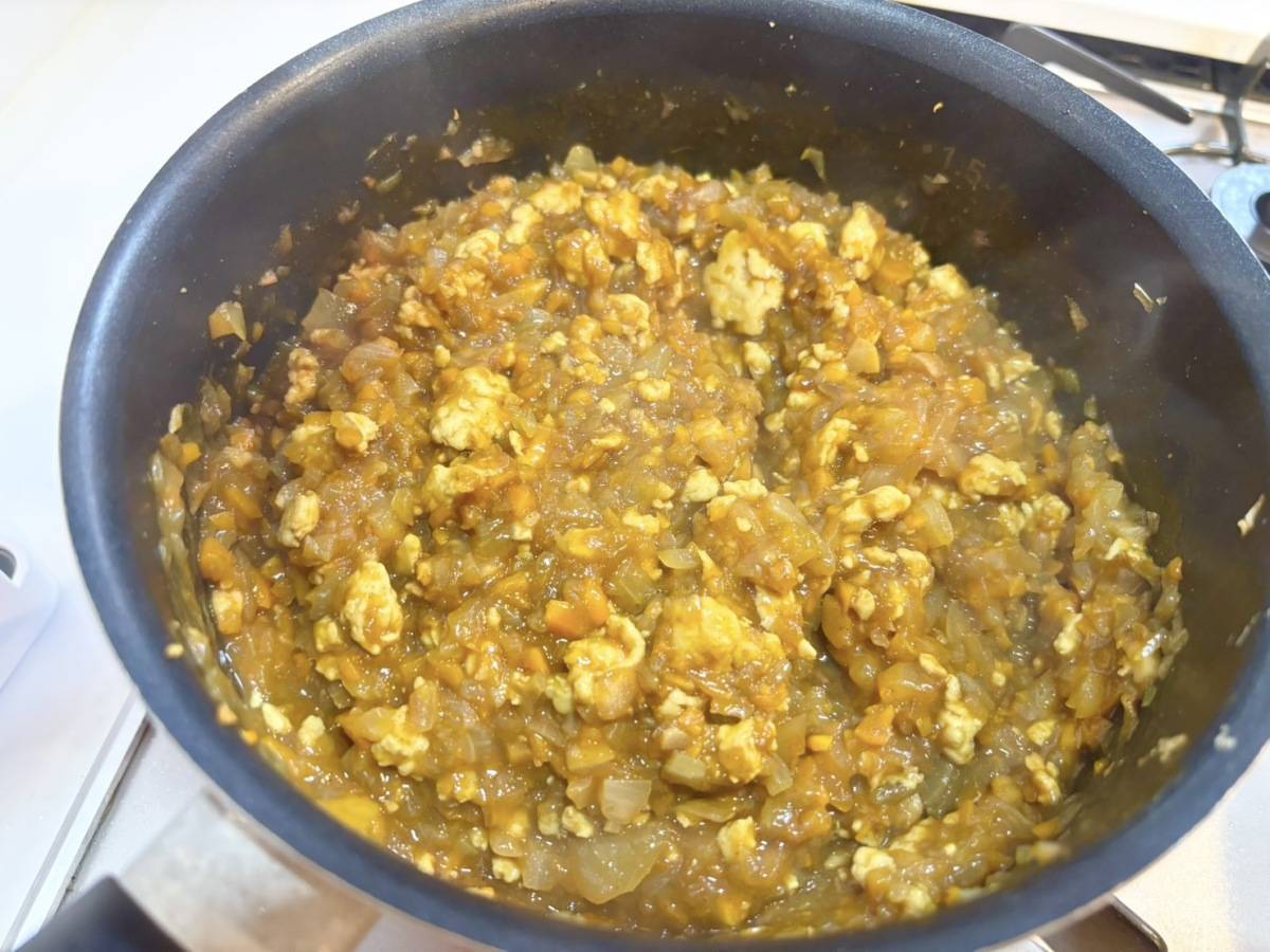 キーマカレーを調理