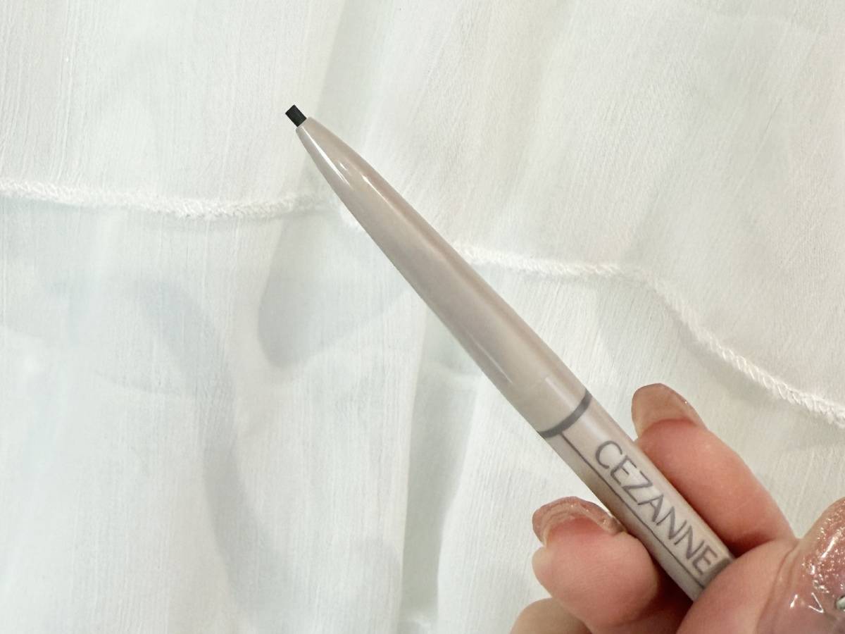 細芯アイブロウN 「04 ディープブラウン」