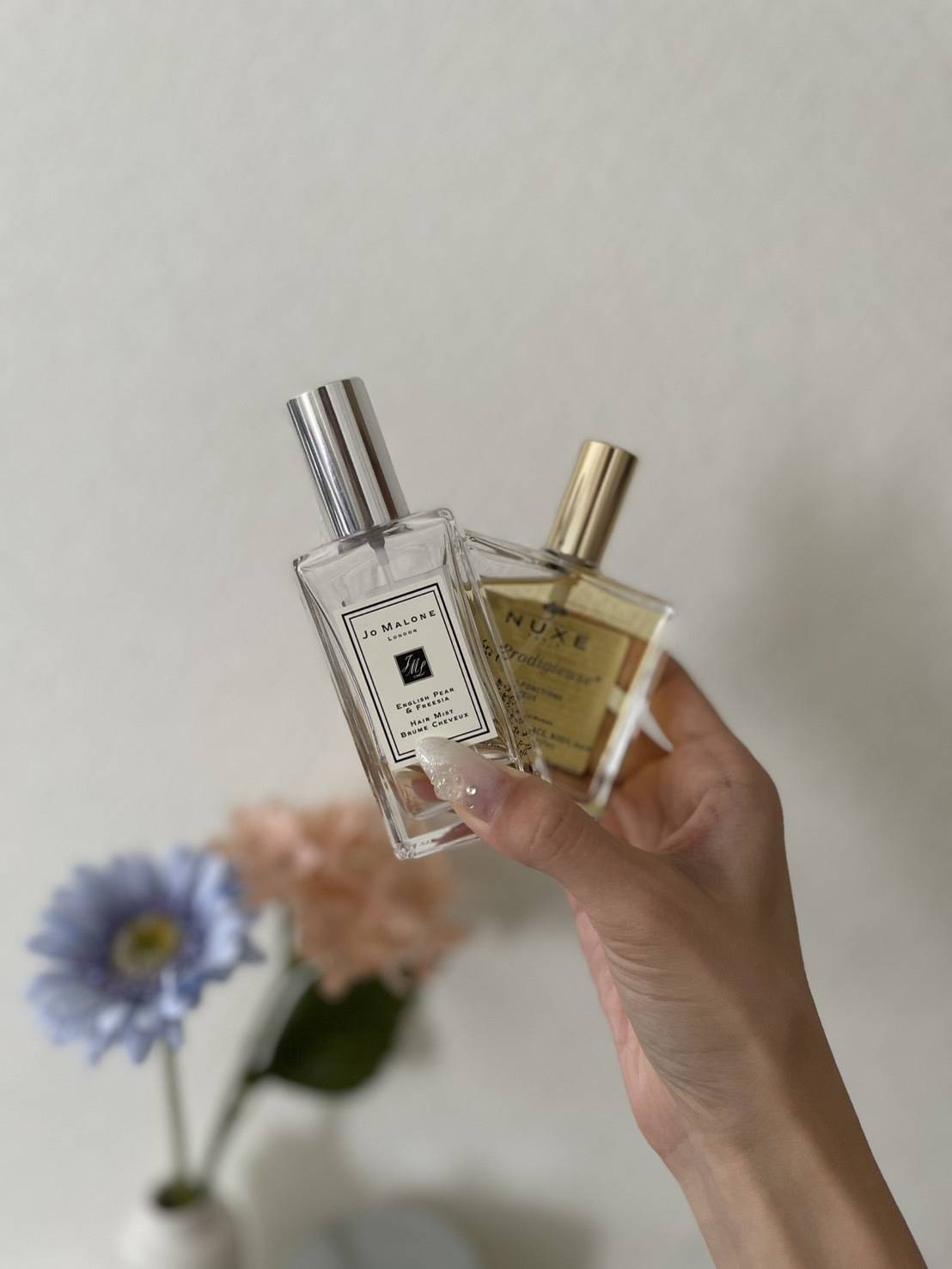 jomaloneのヘアミスト とNUXEのプロディジューオイル