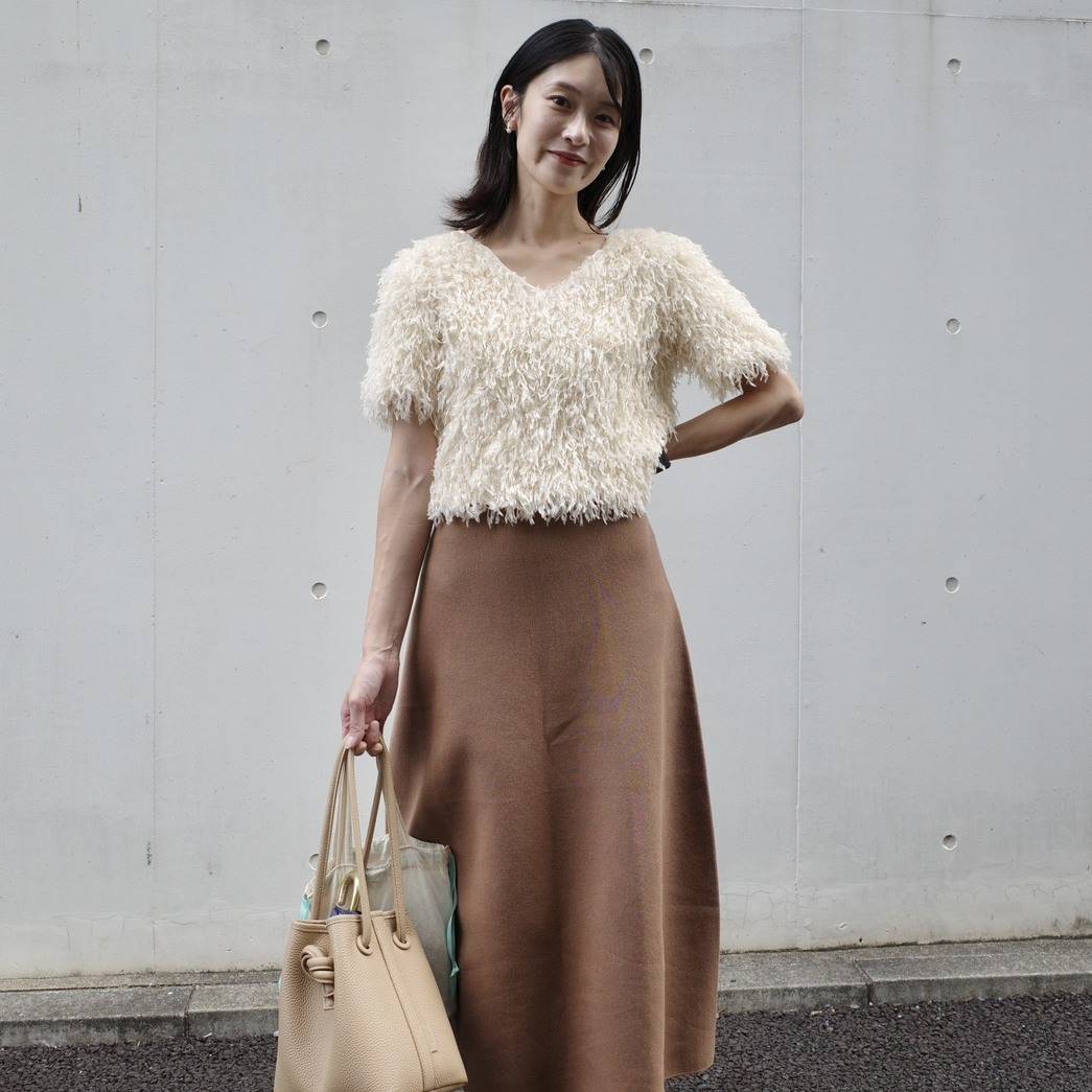 UNIQLO ウォッシャブルミラノリブフレアスカート着画