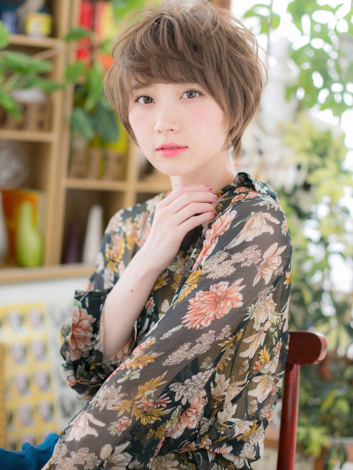 ふわエアリーなレイヤーショート