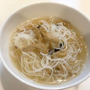 夜遅くても罪悪感ゼロ！低カロリーで美味しい「具いり糖質0g ぷるんちゃん麺」実食レポ