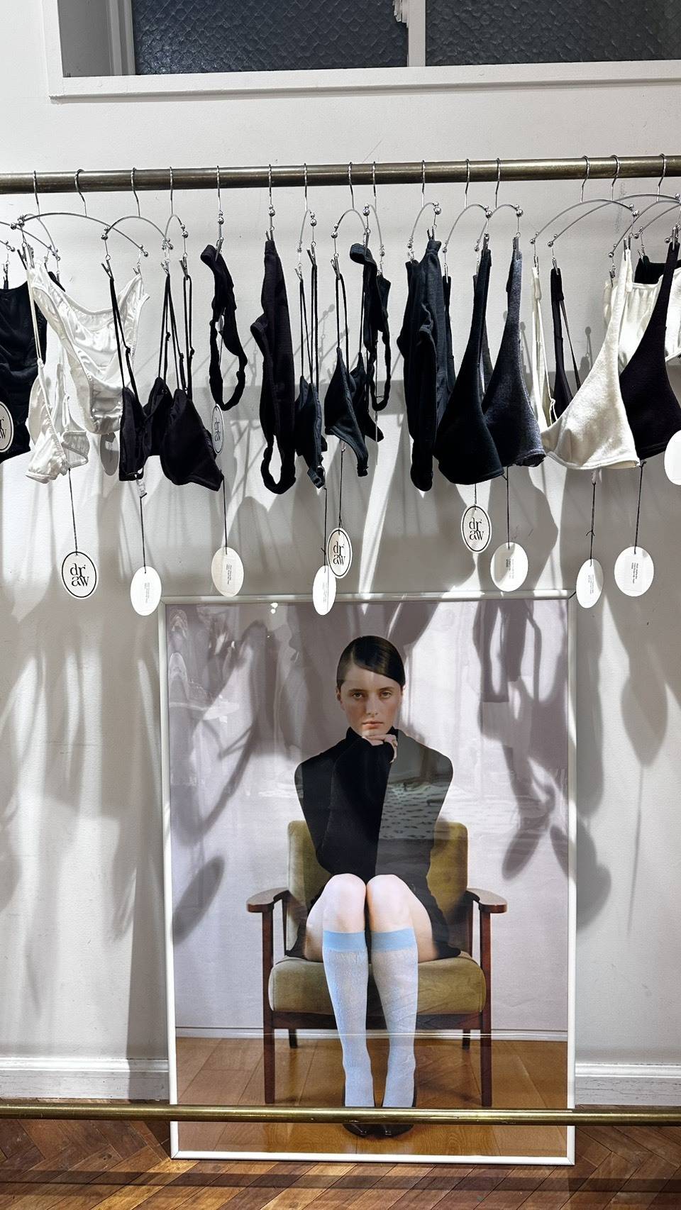 「draw-drawers」のBRA