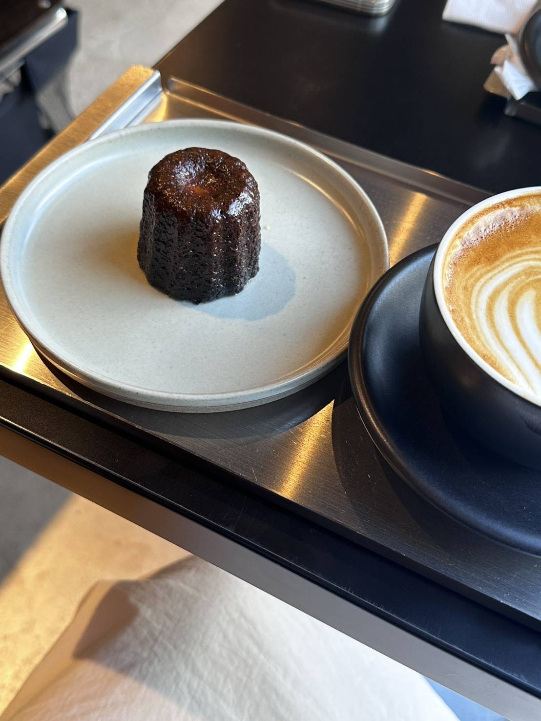 カヌレとコーヒー