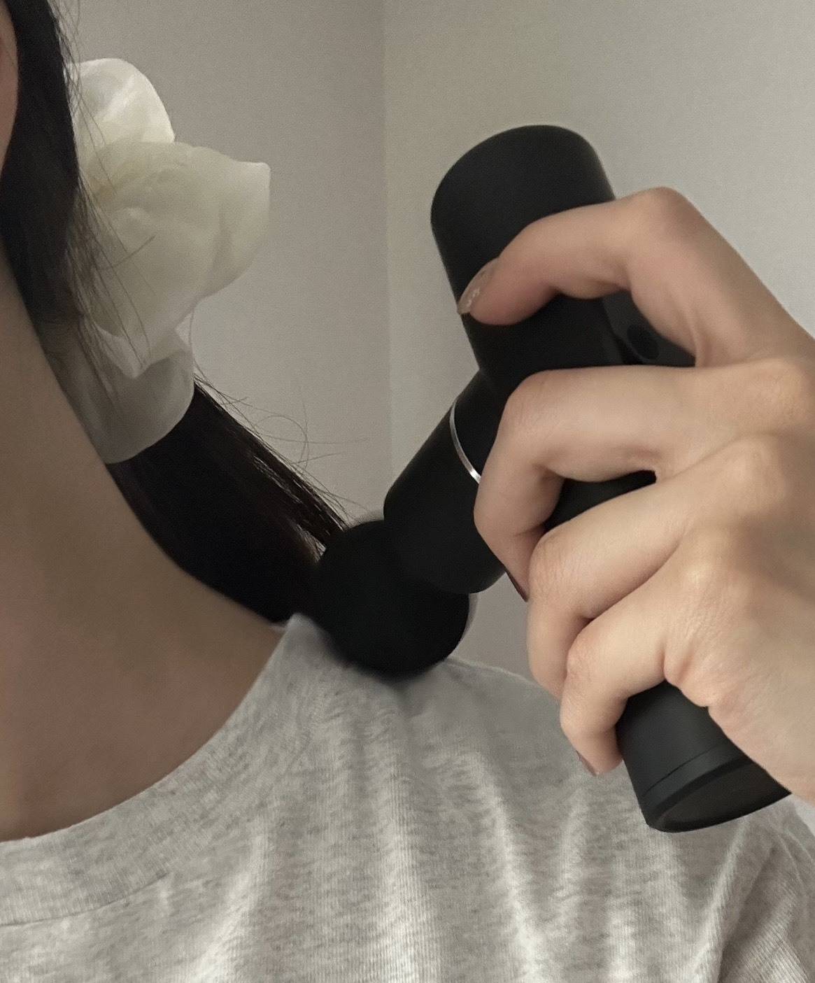 筋膜リリースガンで肩こり解消