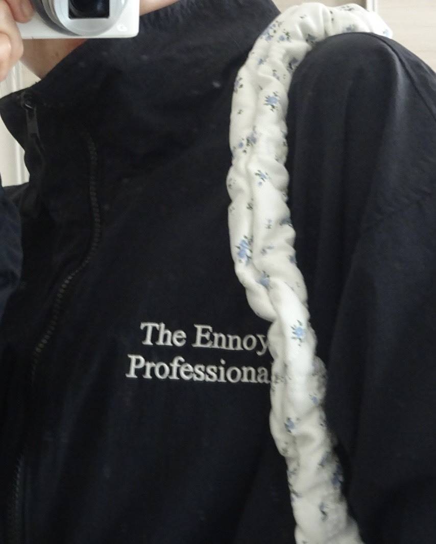 「The Ennoy Professional」のナイロンジャケット