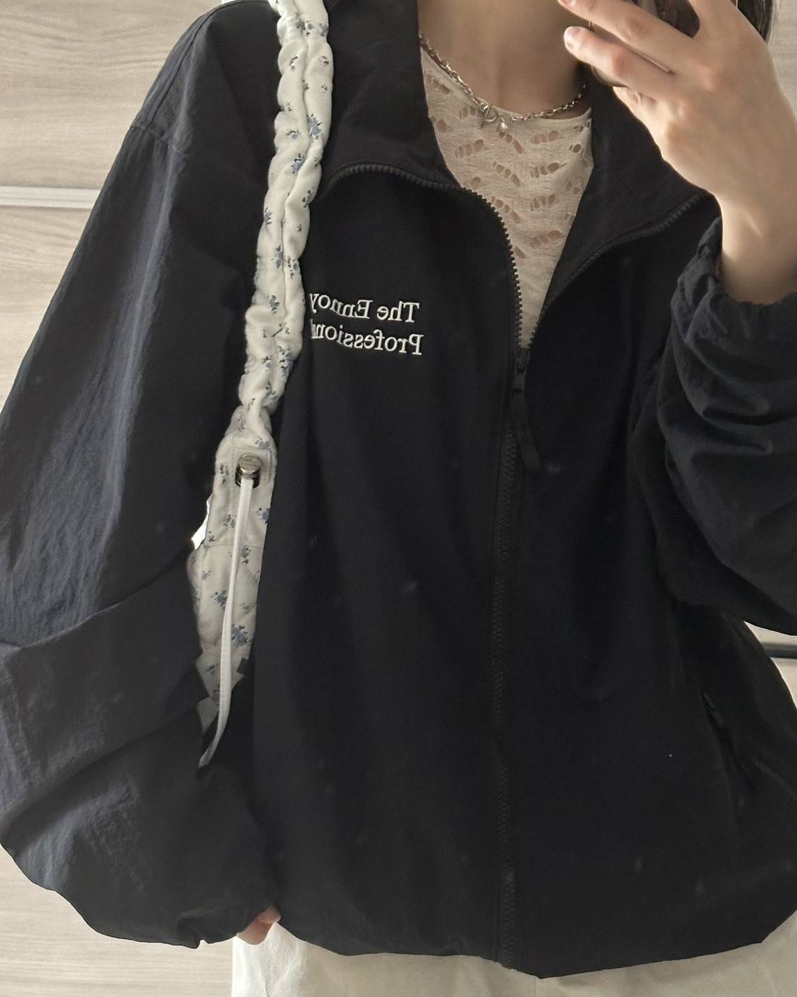 「The Ennoy Professional」のナイロンジャケット